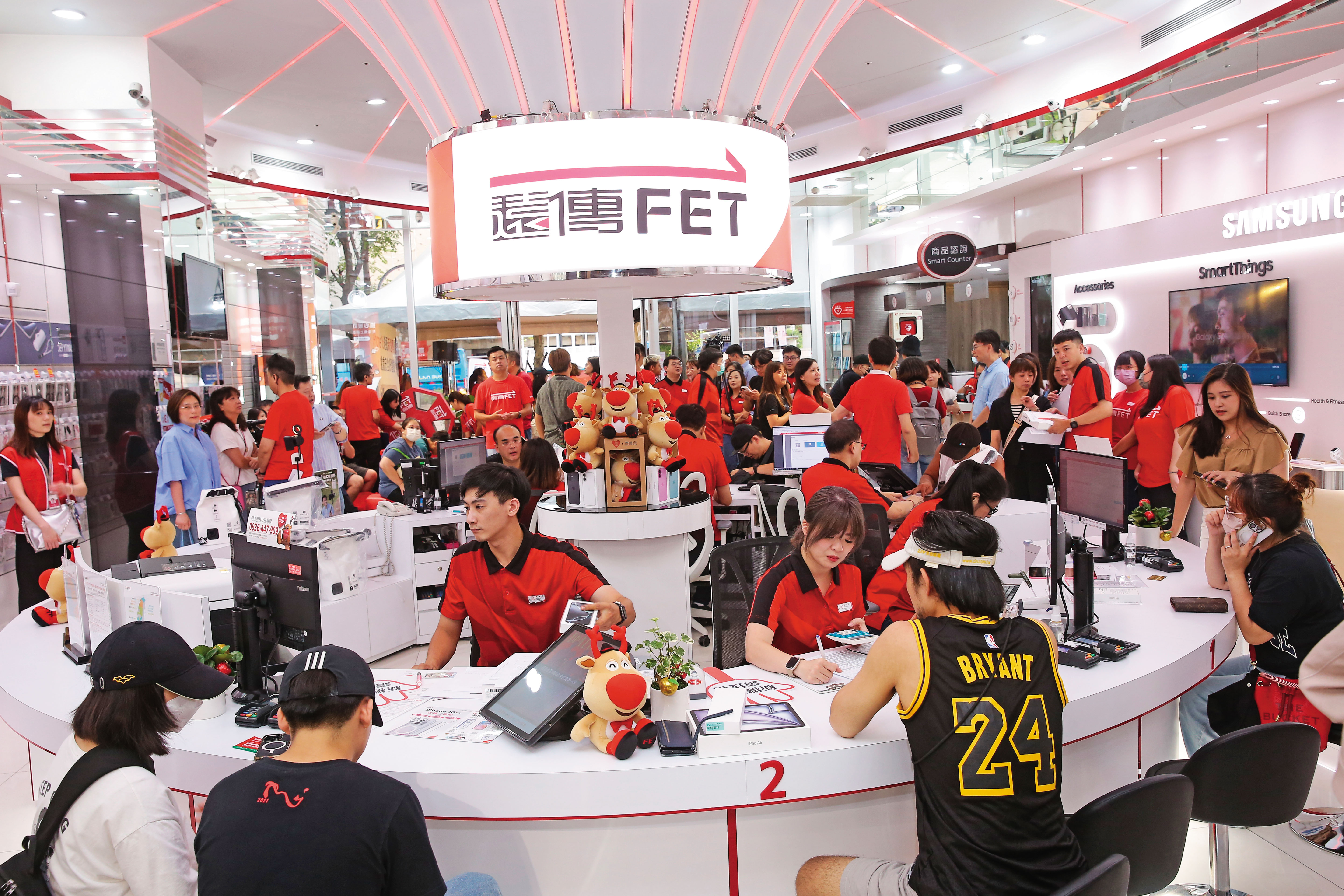 遠傳力拚用戶數年年成長，推friDay影音、資安等加值服務搶客。