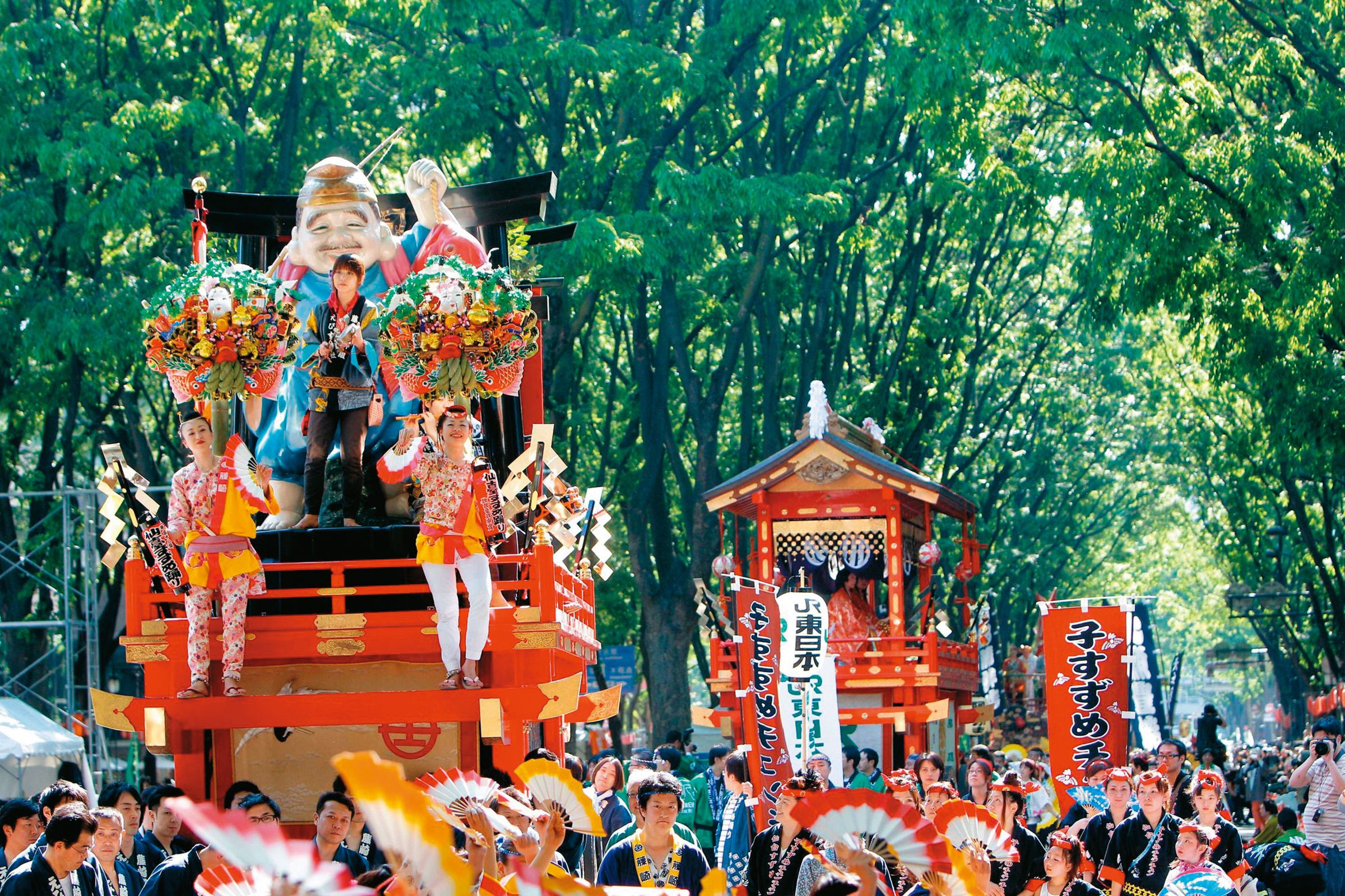 日圓大幅貶值,全球觀光客湧入,刺激日本觀光業、提振內需經濟。(翻攝自日本觀光局 Visit Japan from Taiwan臉書)