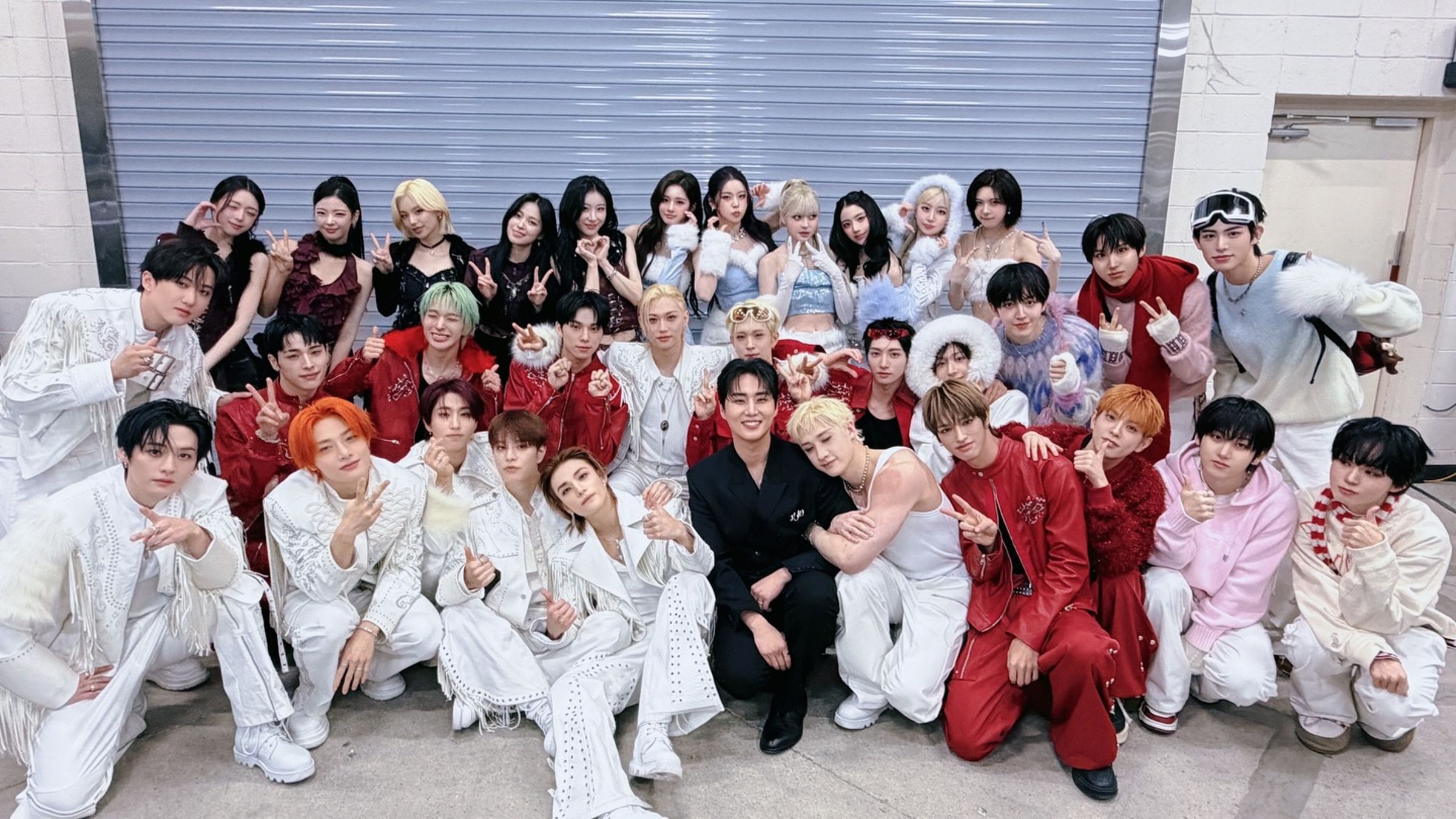 NEXZ覺得JYP家族很溫暖，前輩們都很照顧他們。（翻攝NEXZ IG）