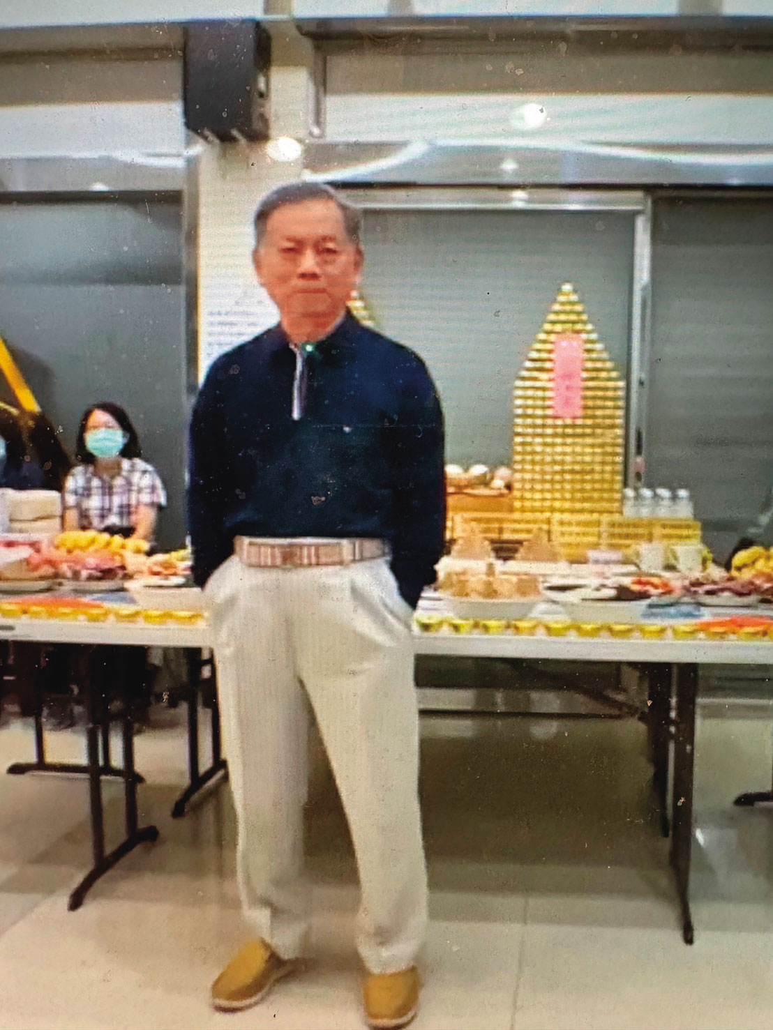 黃森錠說自己是天界領袖，能召喚眾神，帶領學員修行、解決人生煩惱。（讀者提供）