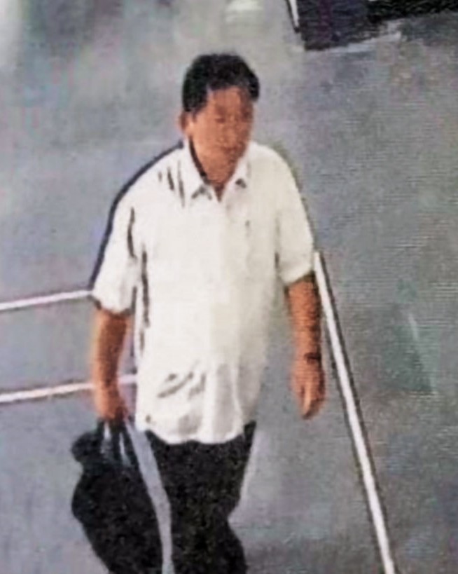 陳明文曾在高鐵列車上遺落裝有300萬元現金的行李箱,引發熱議。(嘉檢提供)