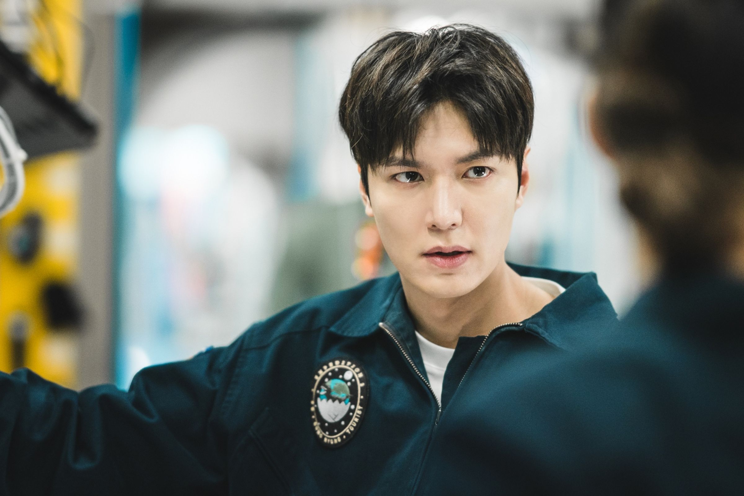 李敏鎬為了演出太空人的角色,特地接受專業太空訓練。(Netflix提供)