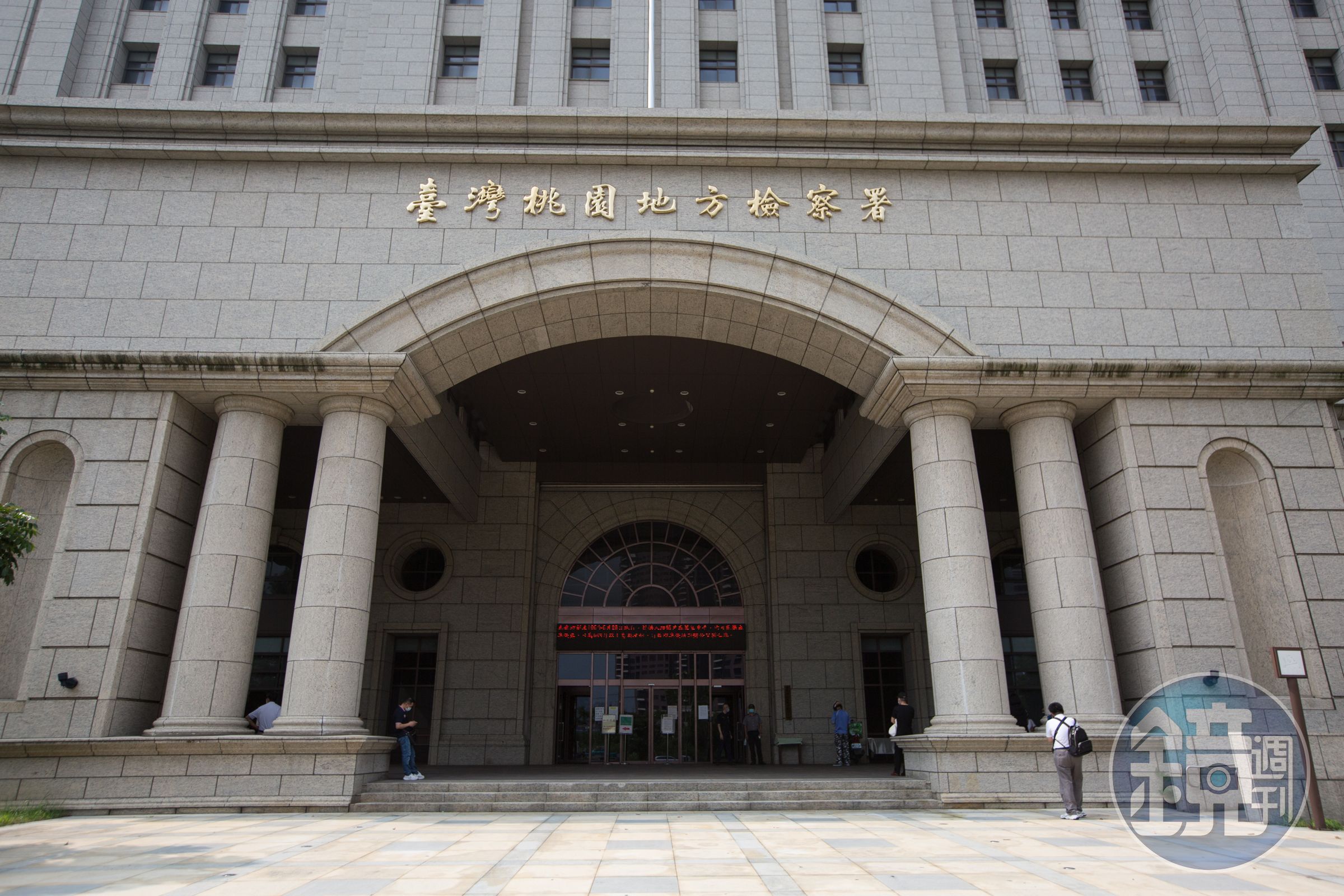 桃園市檢警今年9月直搗隱身在楊梅區鄉間的製毒工廠,查獲俗稱「喵喵」的三級毒品成品、半成品及其原料,總重216公斤,並循線逮捕麥姓、劉姓及梁姓男子等3嫌。(本刊資料照)