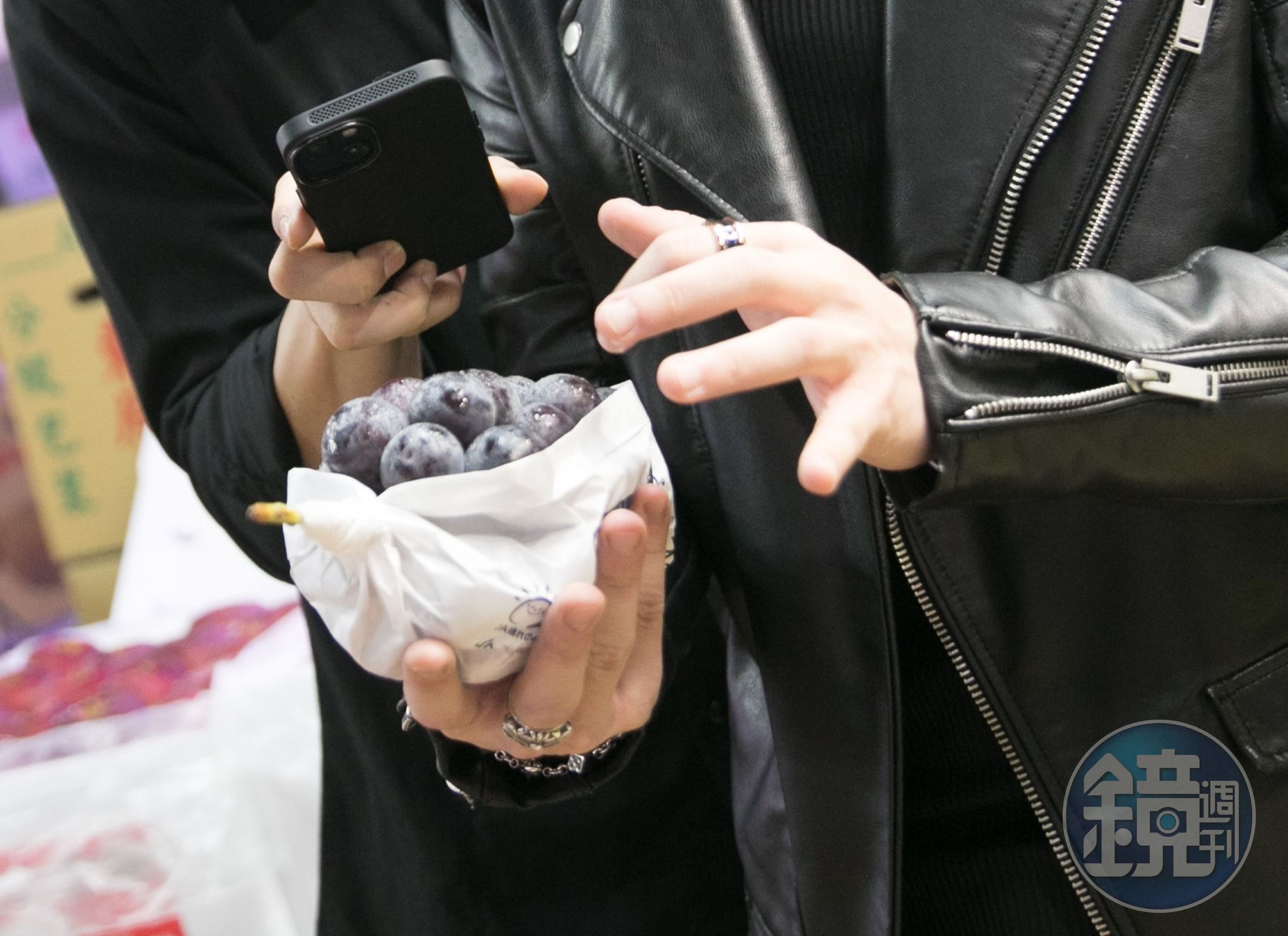 擅長客製化包裝高級水果禮盒的李祖恩,擁有不少信義計畫區豪宅、公司客戶。