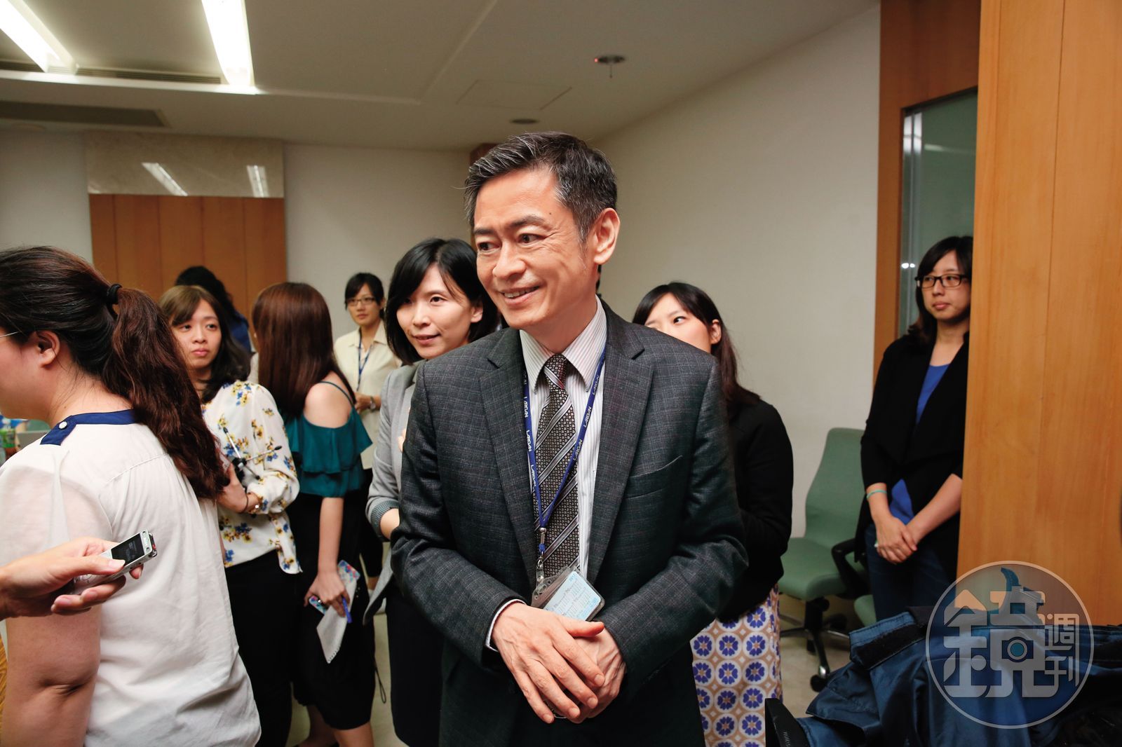 大立光法說 毛利率創十三年新低 大立光前三季每股盈餘仍大賺一二一.九八元