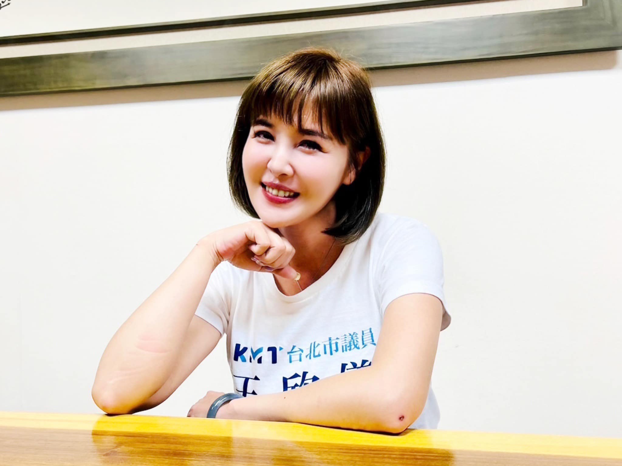 台北市議員王欣儀今動癌症手術，傍晚在臉書發文報平安。（翻攝自王欣儀臉書）