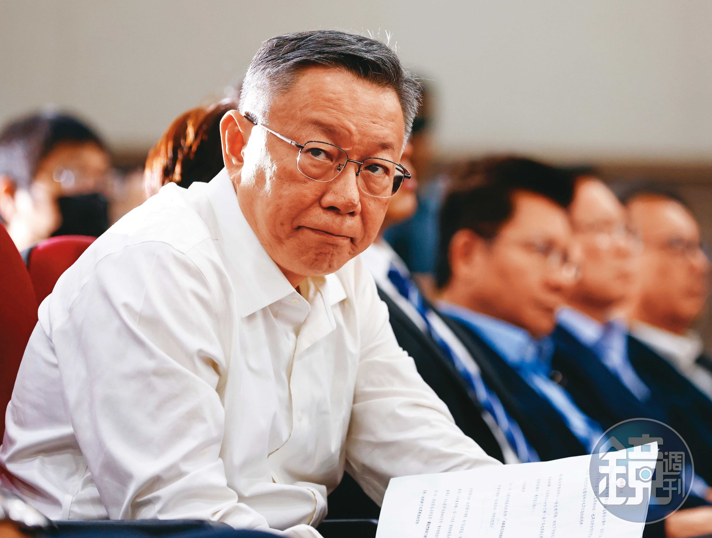 民眾黨主席柯文哲掌握8大金庫收錢,遭查出新增賄款2,300萬元,不法金額破億元。