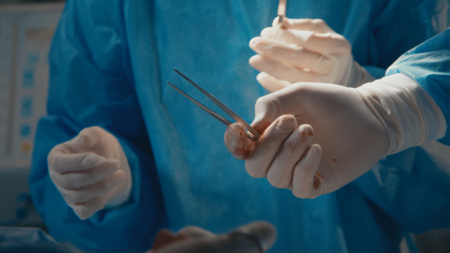 醫生呼籲大眾吃豬肉務必要煮熟才吃，避免吃進寄生蟲。（示意圖，pixabay）