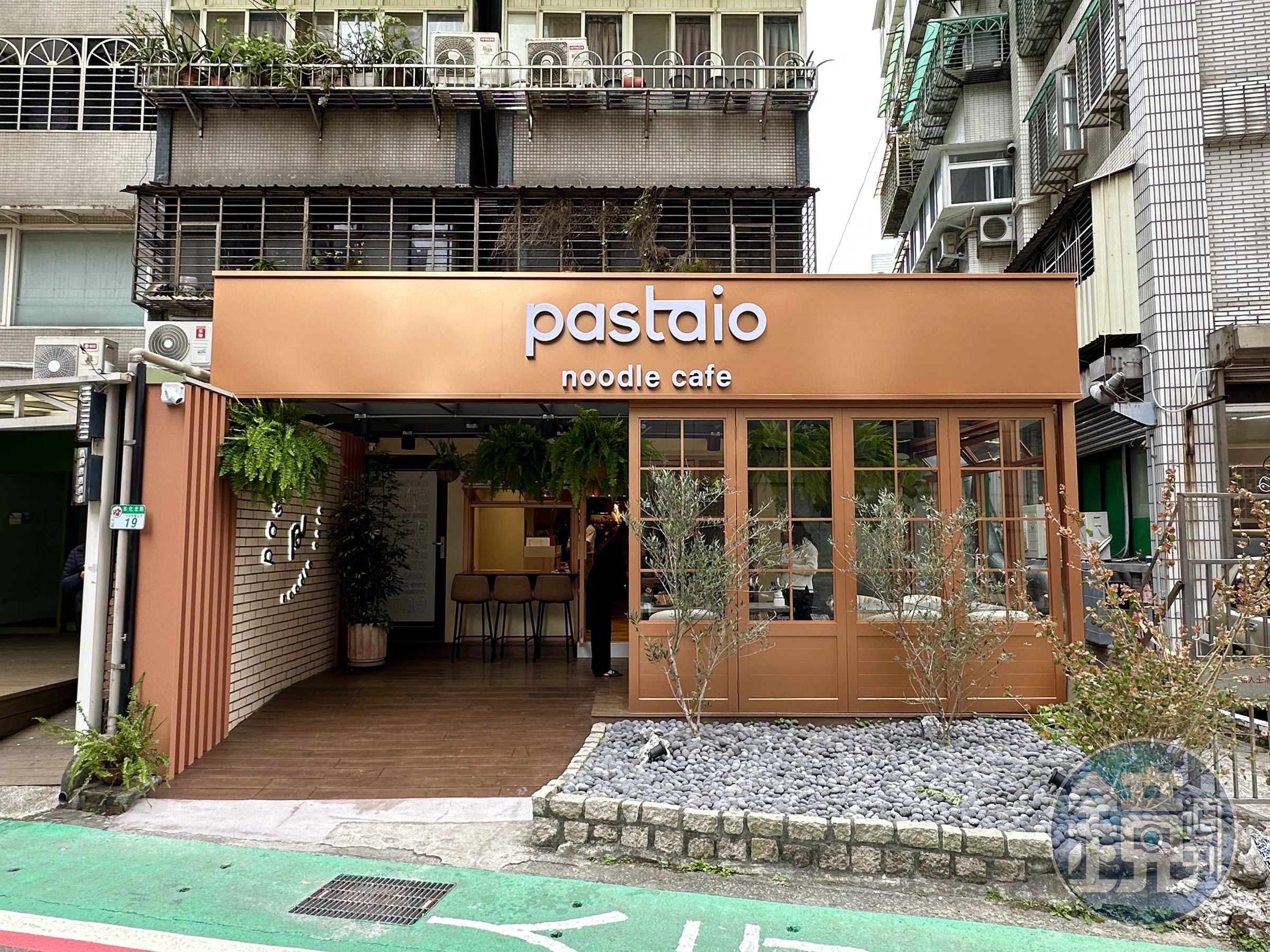 「PASTAIO」創立副品牌「pastaio noodle café」，主打混血風味的義大利麵。