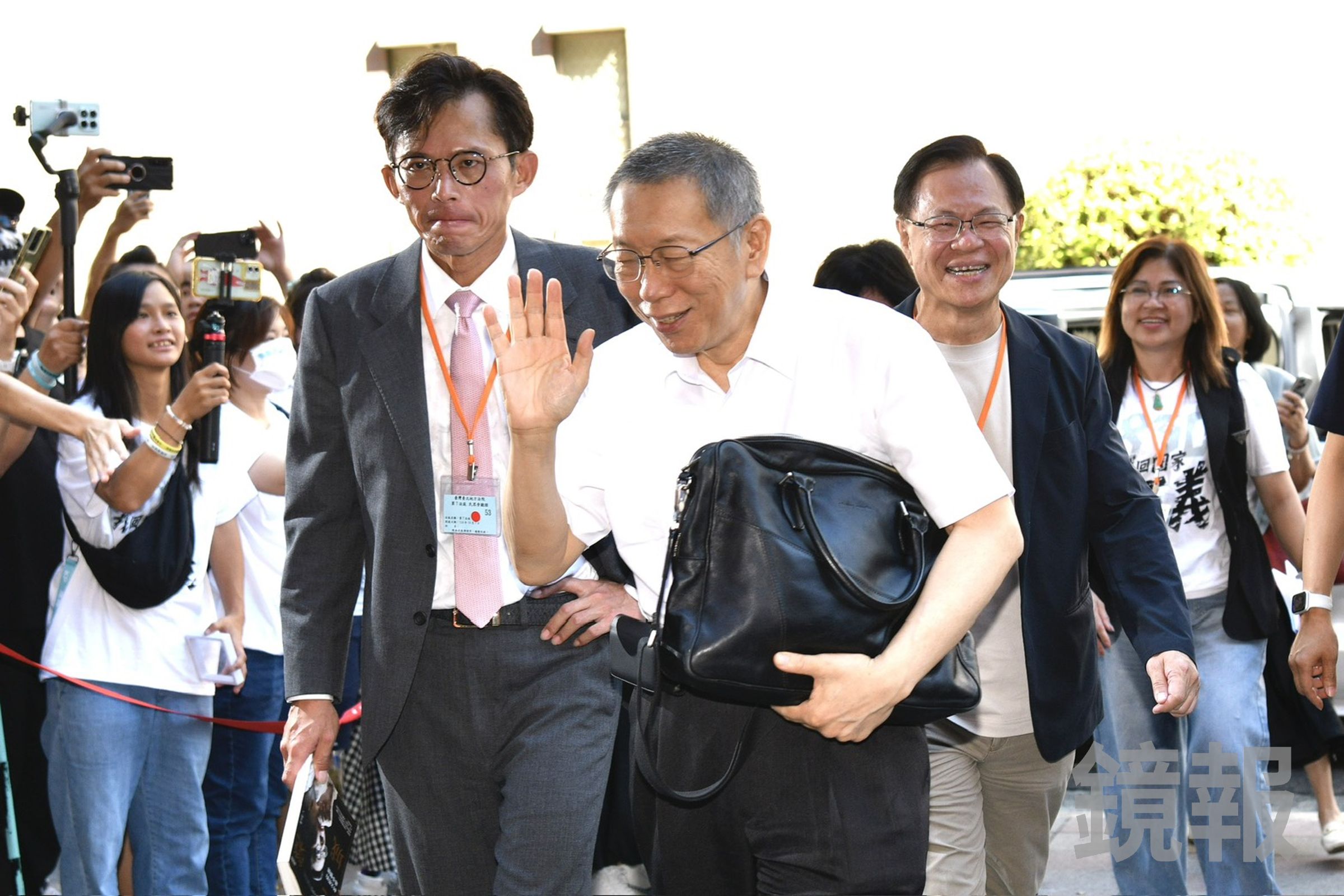 民眾黨前主席柯文哲出庭接受證人詰問,針對「小沈1500」等爭點攻防。(鏡報李智為攝)
