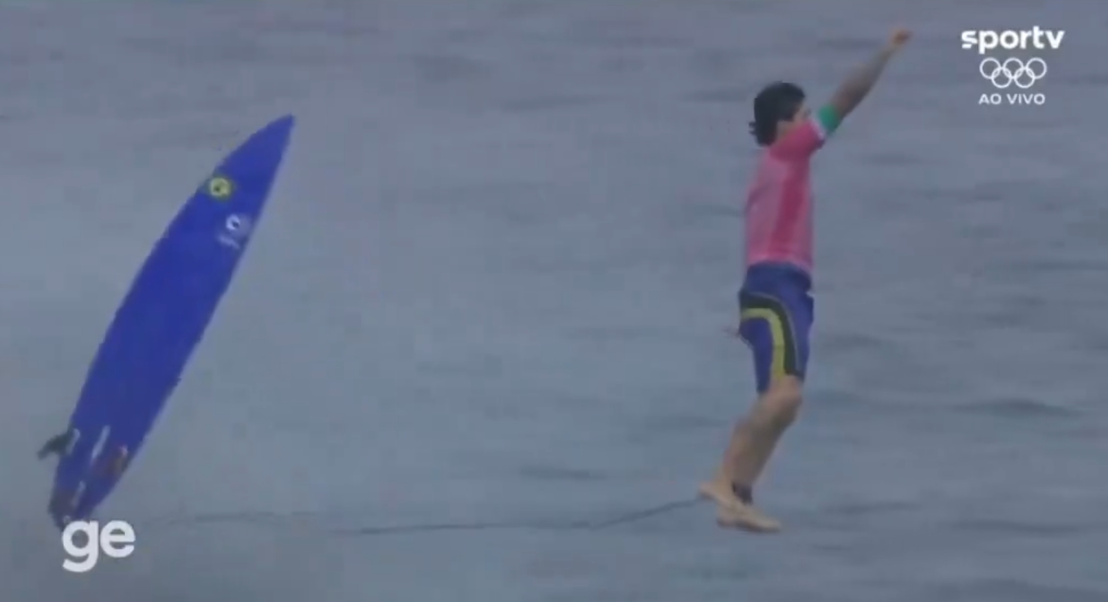 麥迪那的精采美技被攝影記者精準捕捉。（翻攝自X）