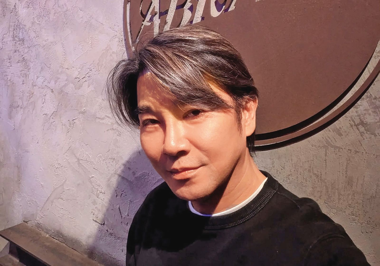 謝承均投資夜店長達11年，也隨著大環境改變收攤。（翻攝自謝承均臉書）
