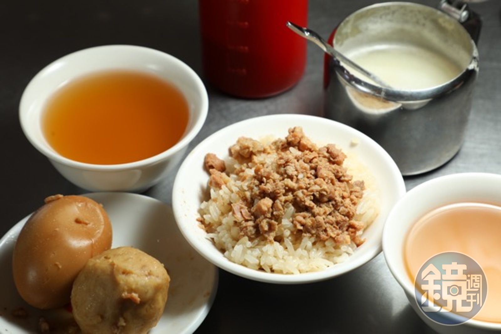 裴社長小吃手記40/台中巷仔內的老味道 嘉義米糕、天津湯包與福建涼茶