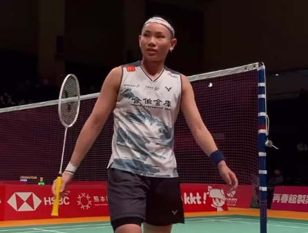 戴資穎在16強賽上，只用了短短32分鐘，就以21比18、21比15直落二拍下對手，晉級8強賽。（翻攝自戴資穎IG）