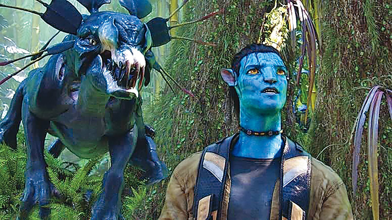 在《阿凡達：火與燼》中，山姆沃辛頓從人類變成納美人