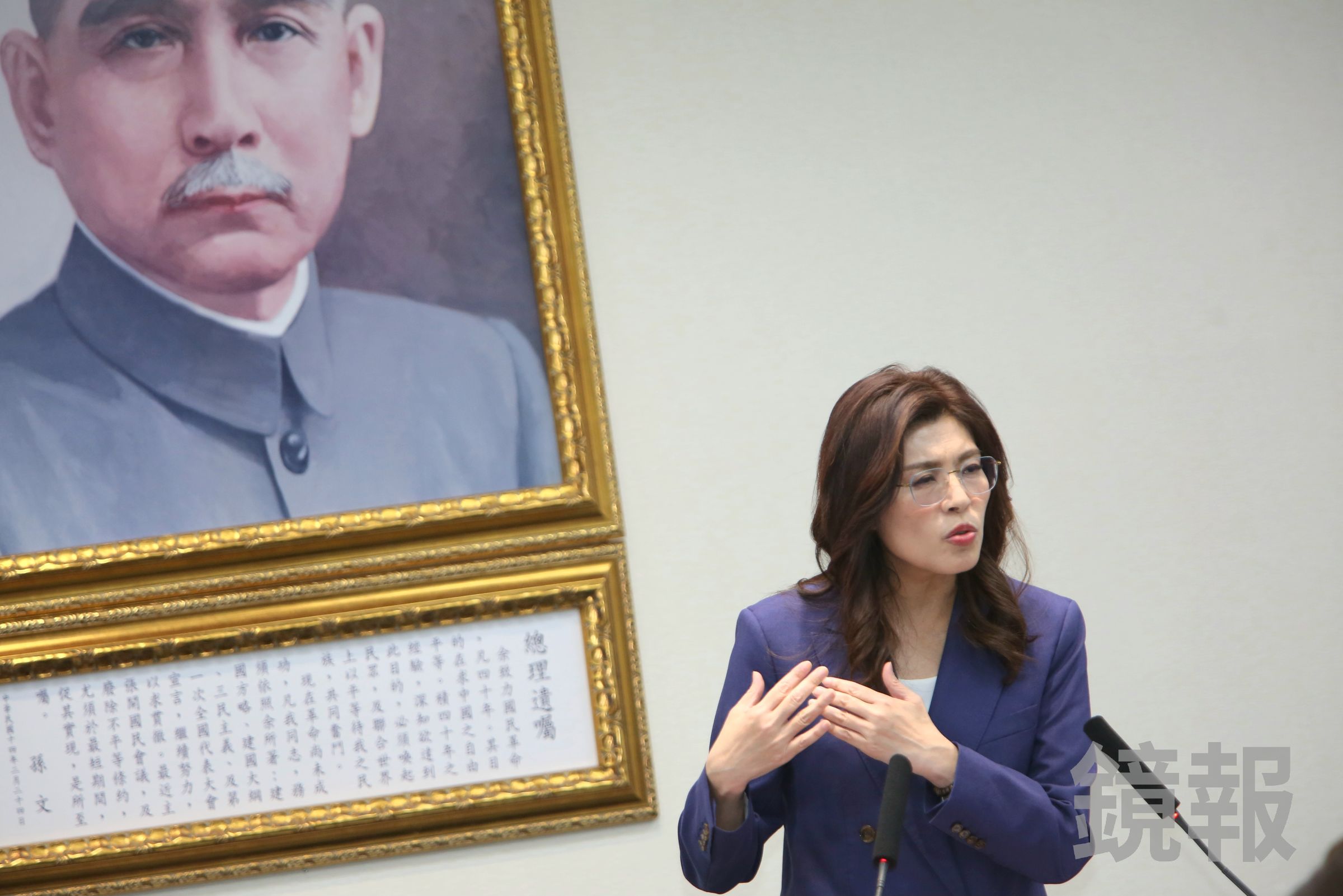 鄭麗文將訪美行程安排不順利，牽拖僑委會、民進黨，但遭打臉「自己的行程自己安排」。（鏡報姜永年）