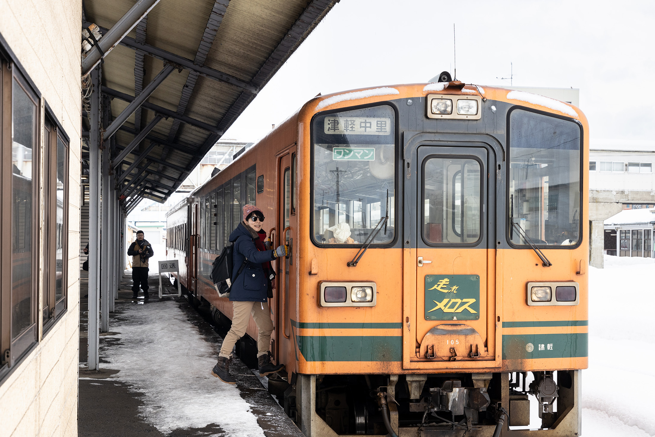 保有昭和時代懷舊氛圍的暖爐列車，在每年的12月至隔年3月底運行。