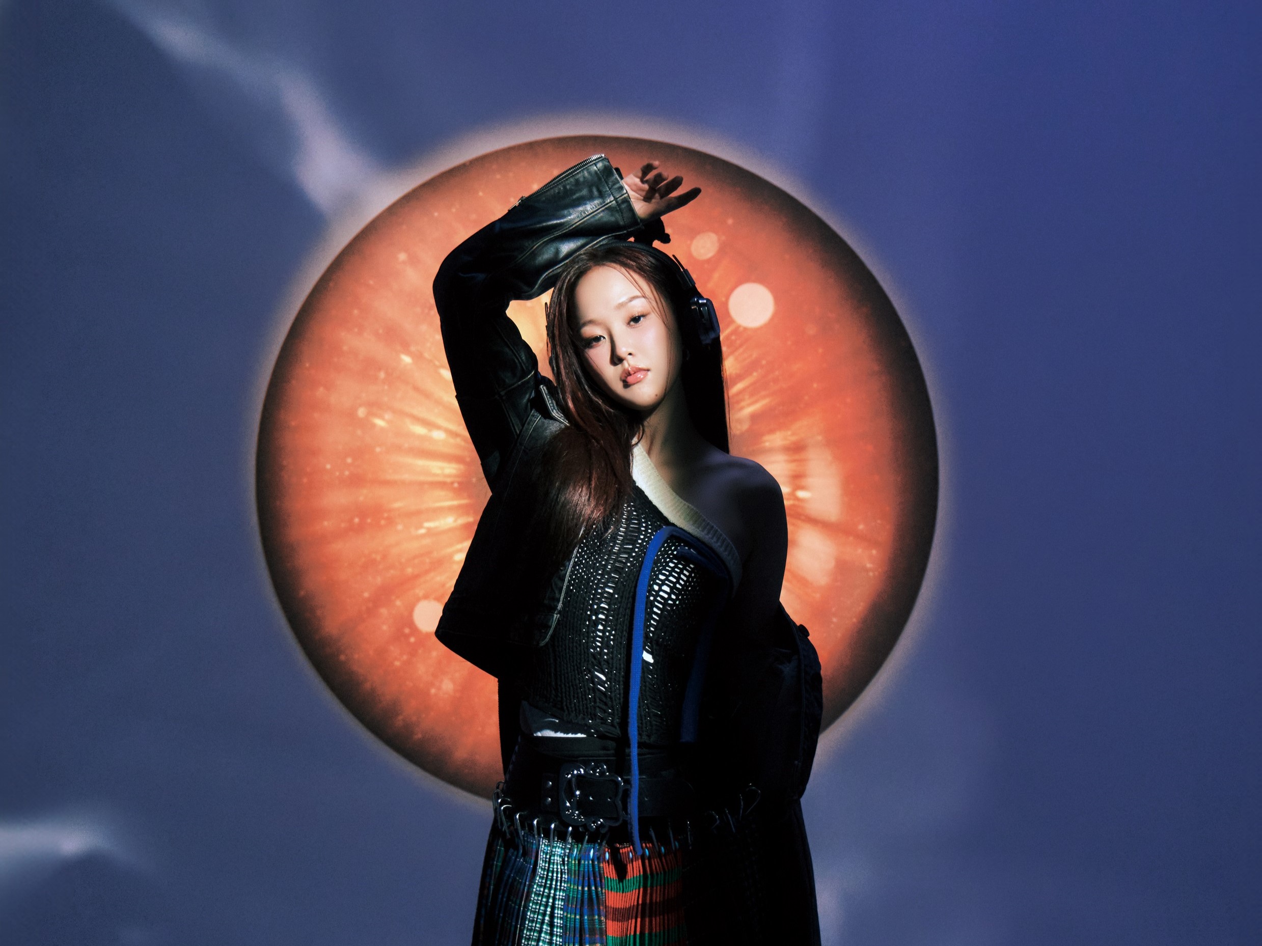 ANGIE安吉的全新單曲〈Caramel Eyes焦糖眼〉單曲+MV，3/25正式上架。（索尼音樂提供）