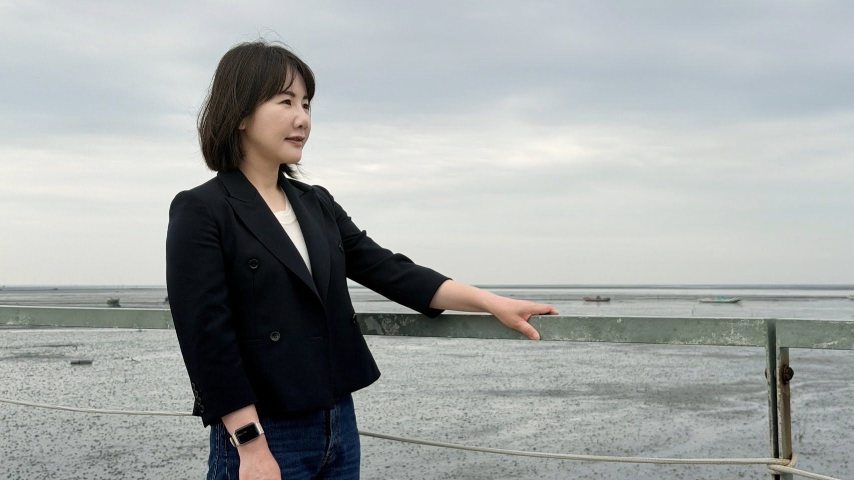 蕭景田勸「把父母的話當一回事」，謝衣鳯回應「要請蕭景田不要代表父母在媒體上發言」，介入她5年或10年的生涯規劃。（翻攝自臉書@謝衣鳯）