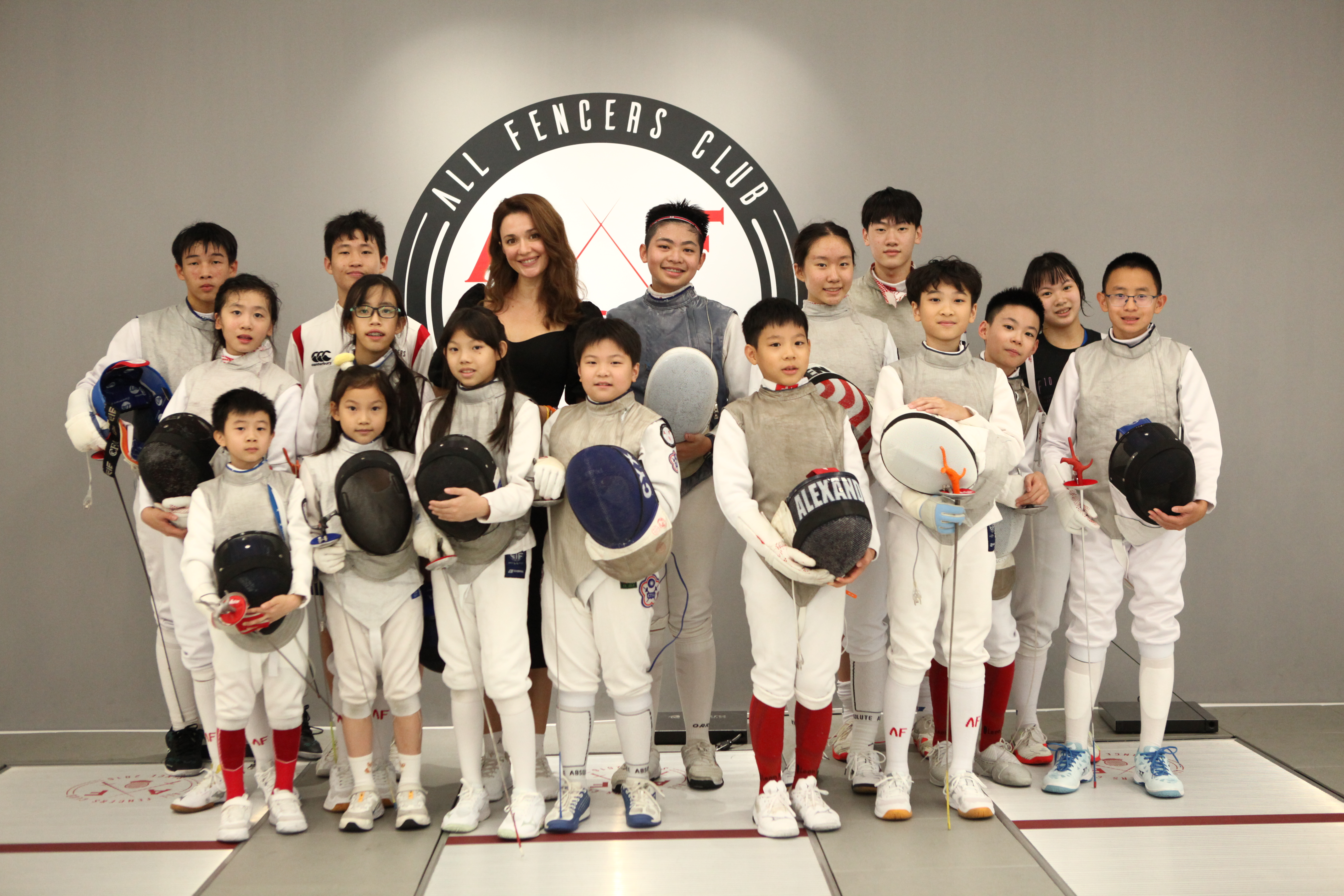 瑞莎特別現身支持香港擊劍世界冠軍蔡俊彥成立的All Fencers Club正式在台北成立分會。瑞星韻律體操協會