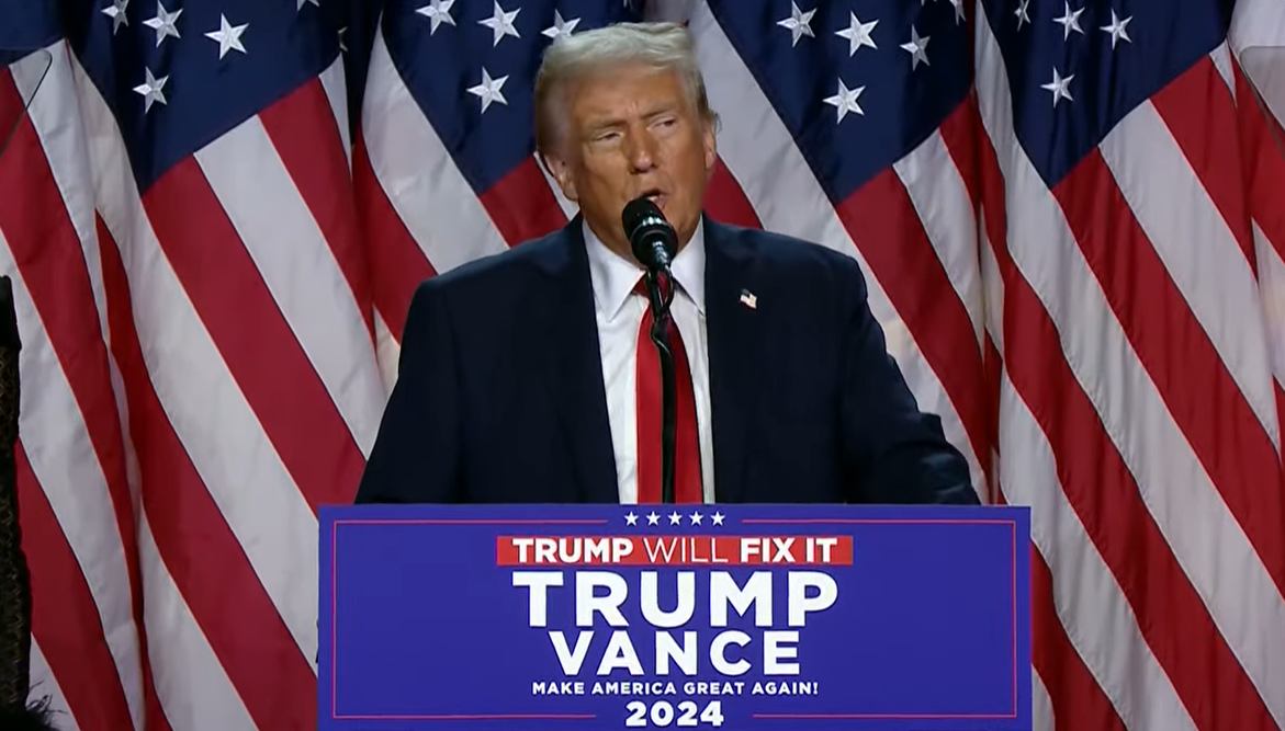 川普宣布勝選！成功奪回總統大位，「要再次讓美國偉大」。（翻自YouTube）