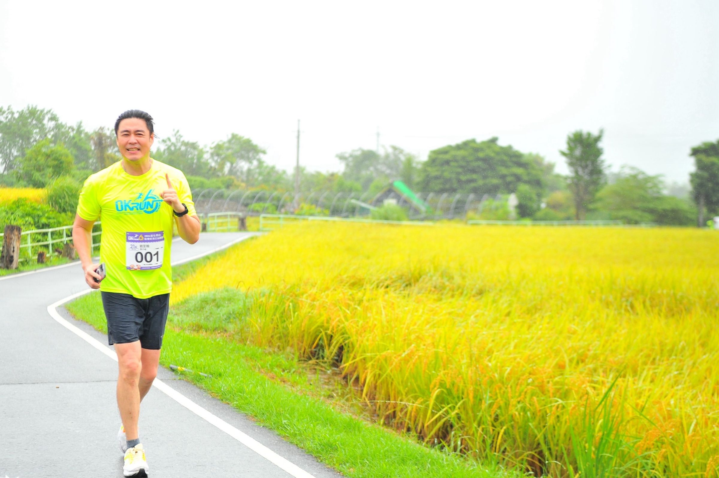 劉至翰熱愛運動,參加男子組21k輕鬆完賽。(OK忠訓國際集團提供)