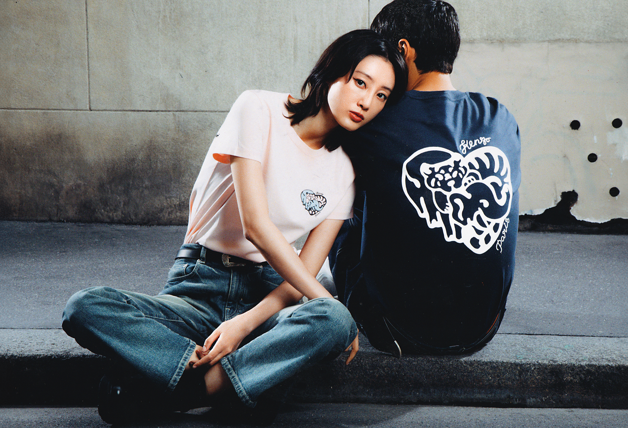 KENZO七夕限定JUNGLE HEART系列:JUNGLE LOVE櫻花粉短袖上衣(女) NT$7,800(惇聚國際提供)