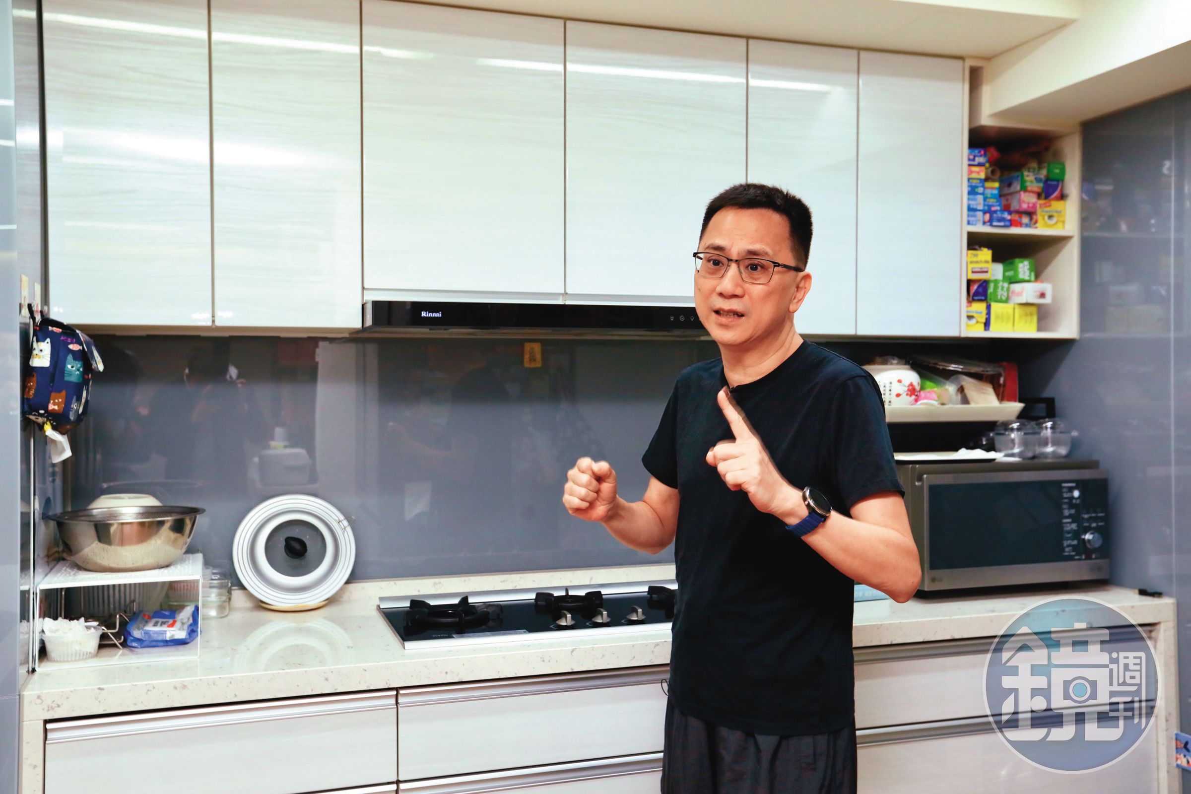 陳延昶認為廚房就是財庫，每年請灶神坐鎮，保佑財庫飽滿。