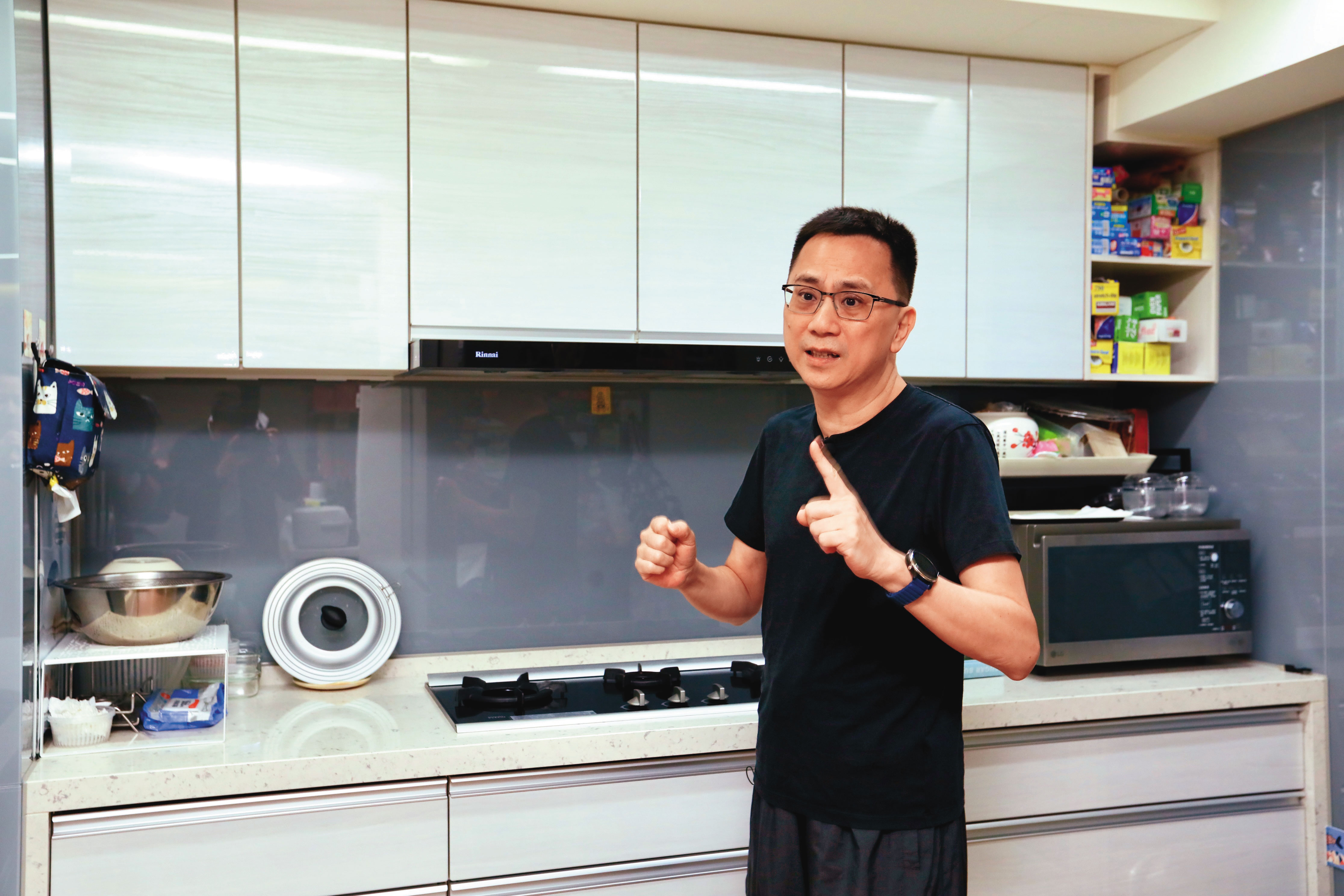 陳延昶認為廚房就是財庫，每年請灶神坐鎮，保佑財庫飽滿。